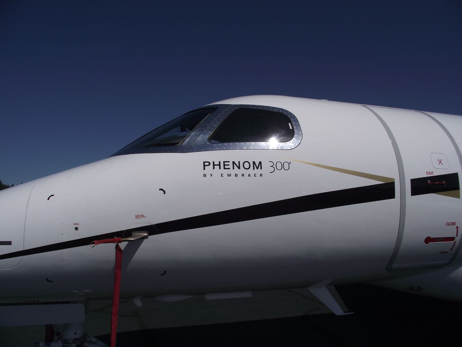 Phenom 300